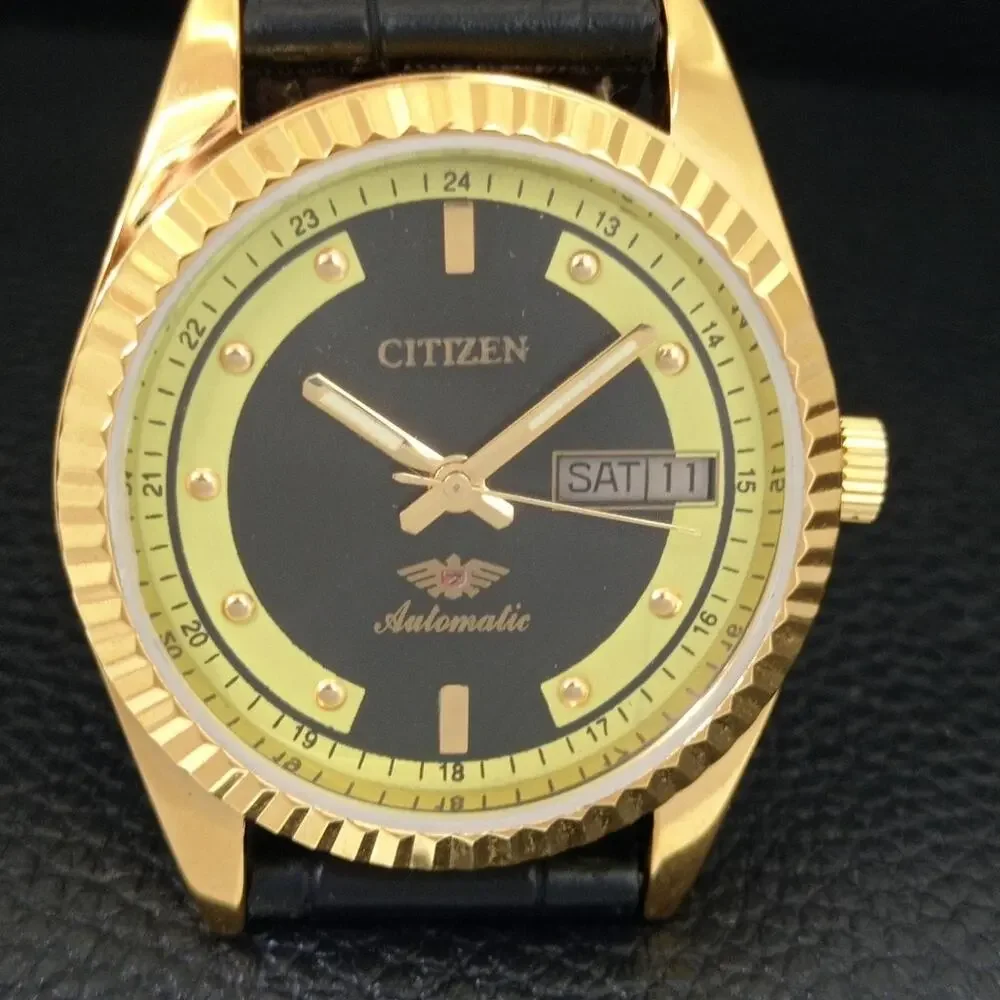 Vintage 1983 Citizen Automatic Mens Gold Watch W/daydate & Yellow accents